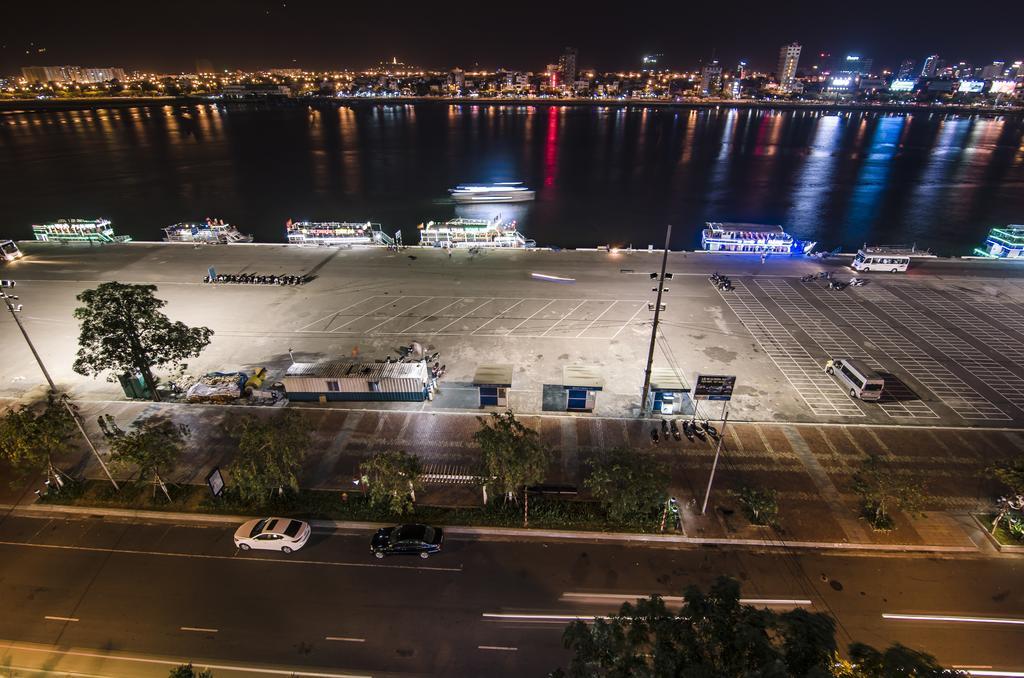 Kaka Hotel Han River Da Nang Esterno foto